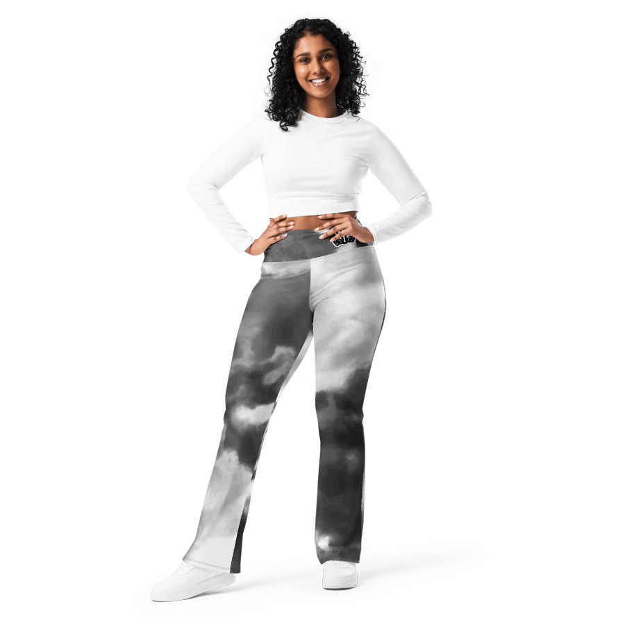 YesYes B/W Flare Leggings product image (3)