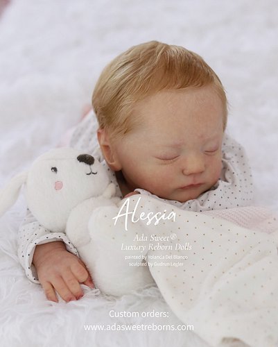 Kit “Alessia” 🤍
Esculpido por @gudrunlegler 
Pintado por Yolanda Del Blanco

(Disponible bajo encargo personalizado)

Persona...