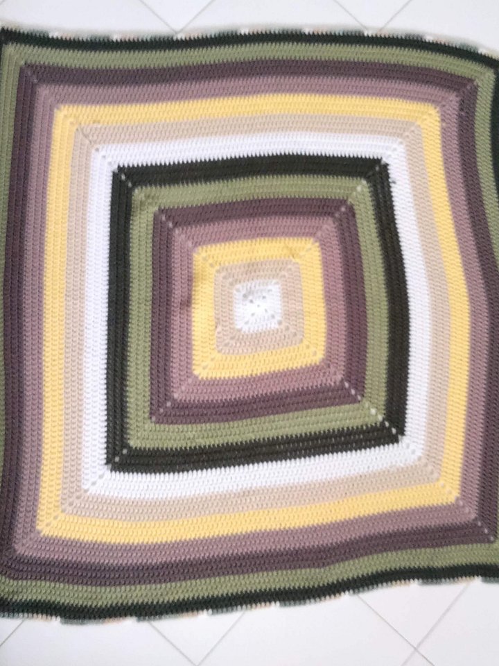 Solid granny square blanket pdf pattern product image (1)