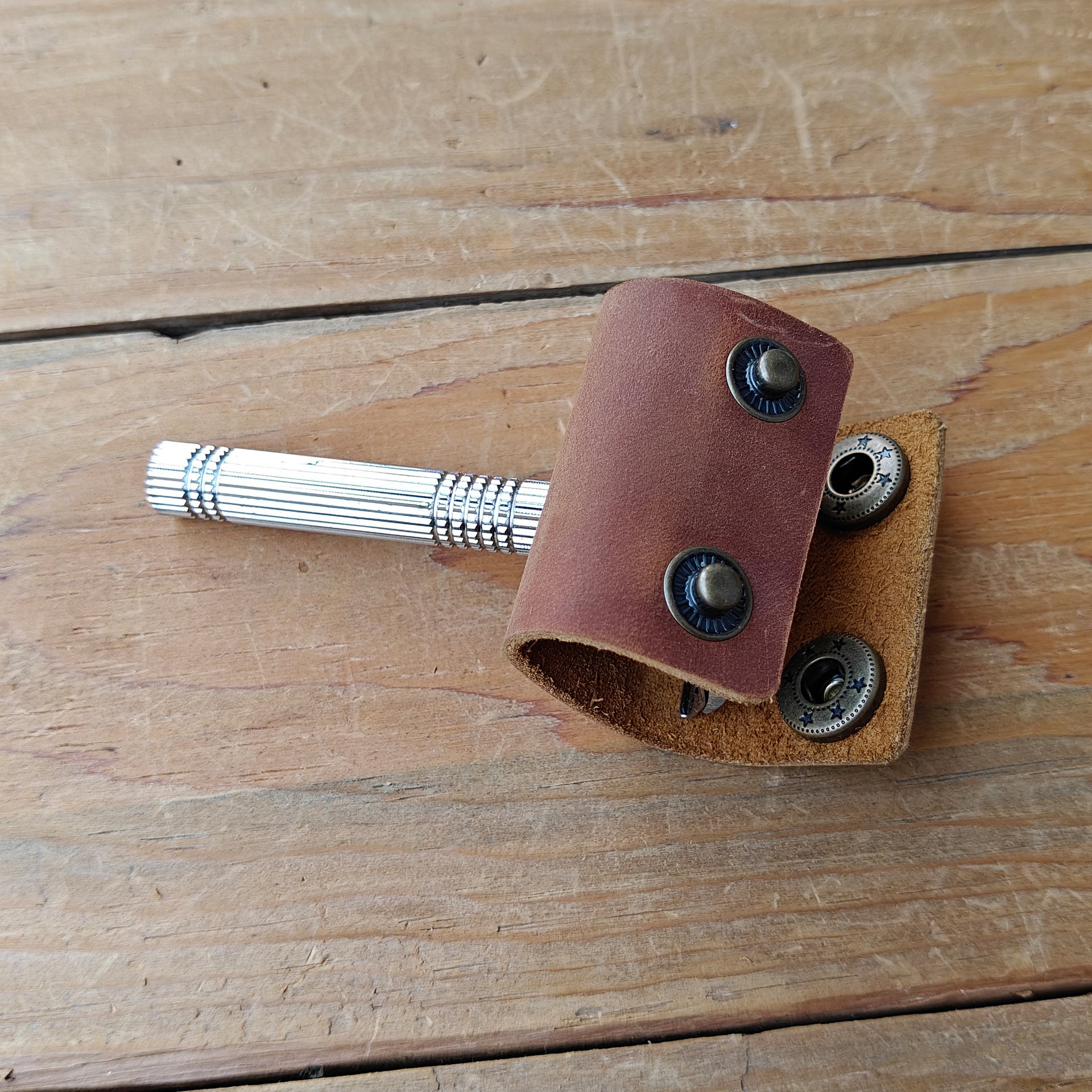 MEEBOY 2 PCS Handmade leather Double Satety Edge Razor Head Protective Sheath For men, Leather Shaving Travel Cover Fits Most Safety Razors product image (5)