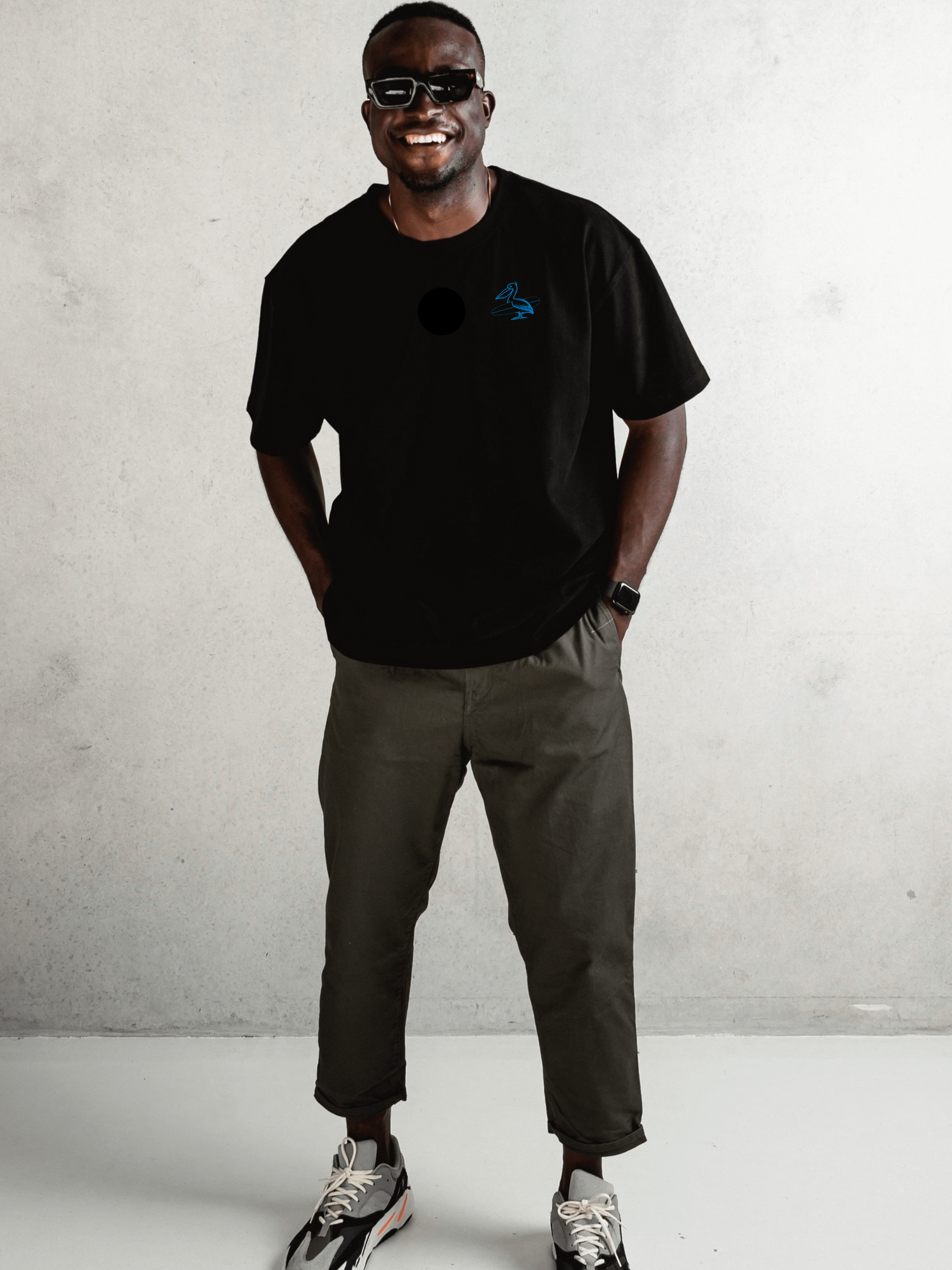 SURFING PELICAN TSHIRT product image (1)