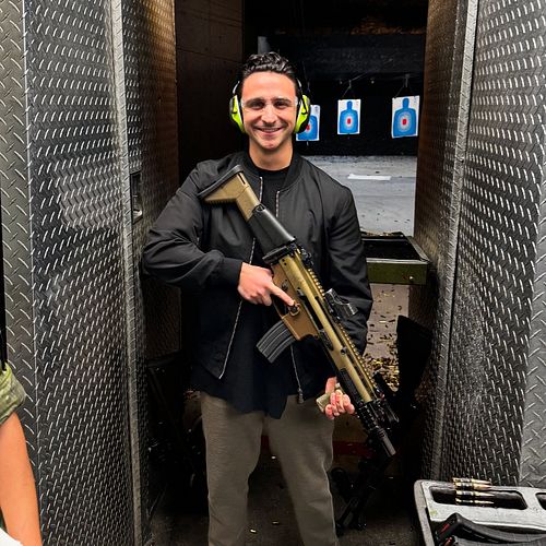 Got to shoot some fully automatic guns at Battlefield Vegas the other day. I got to shoot an MP-40 (unfortunately not recorde...