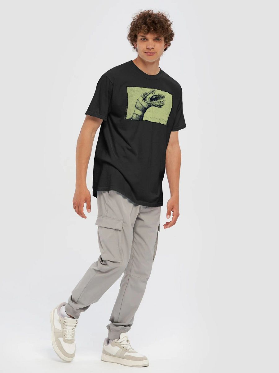 Saturn's Full of Sandworms- Heavy Tee product image (7)