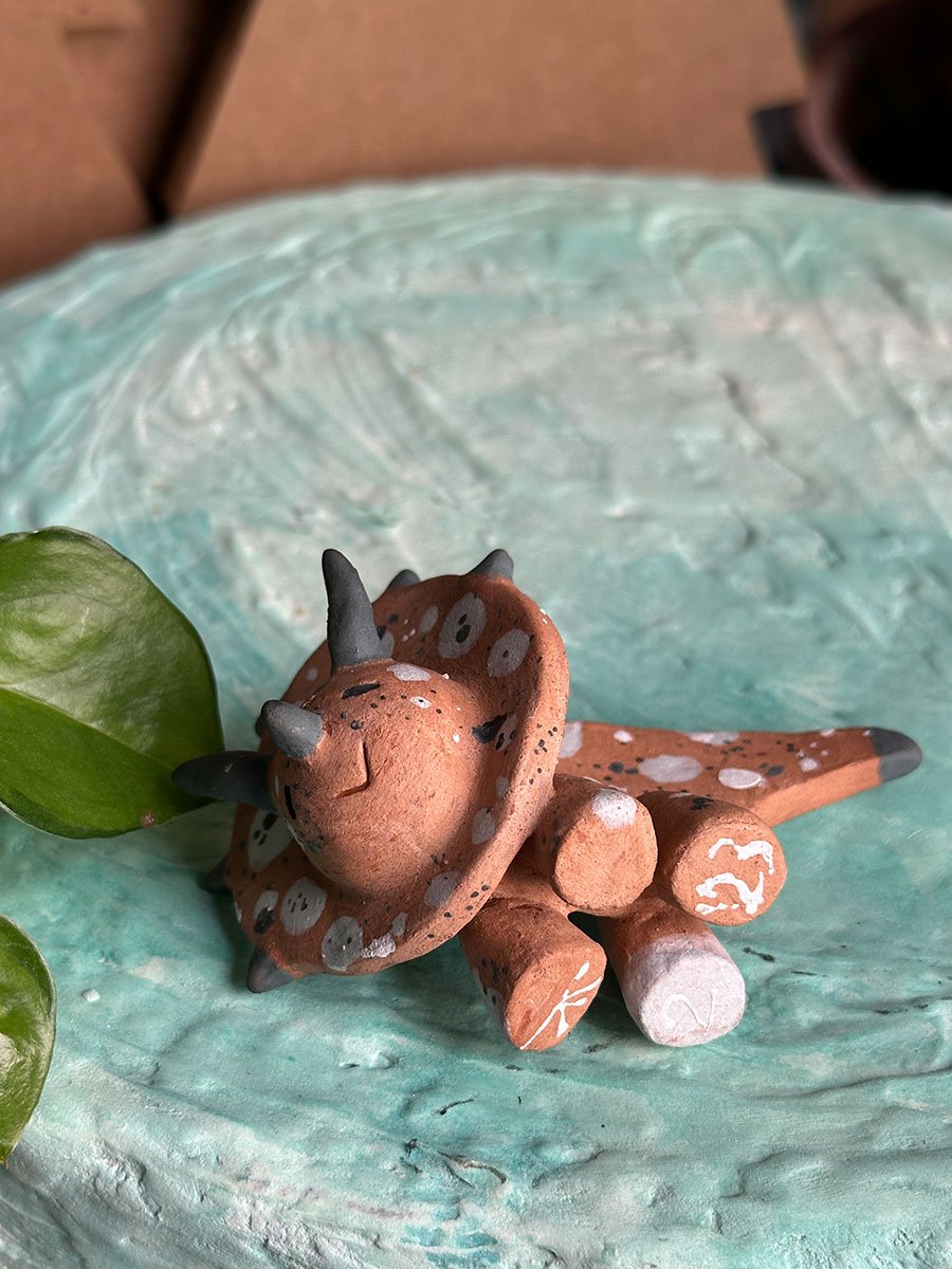 Spotty Bull Ceratopsid Ceramic Spill product image (3)