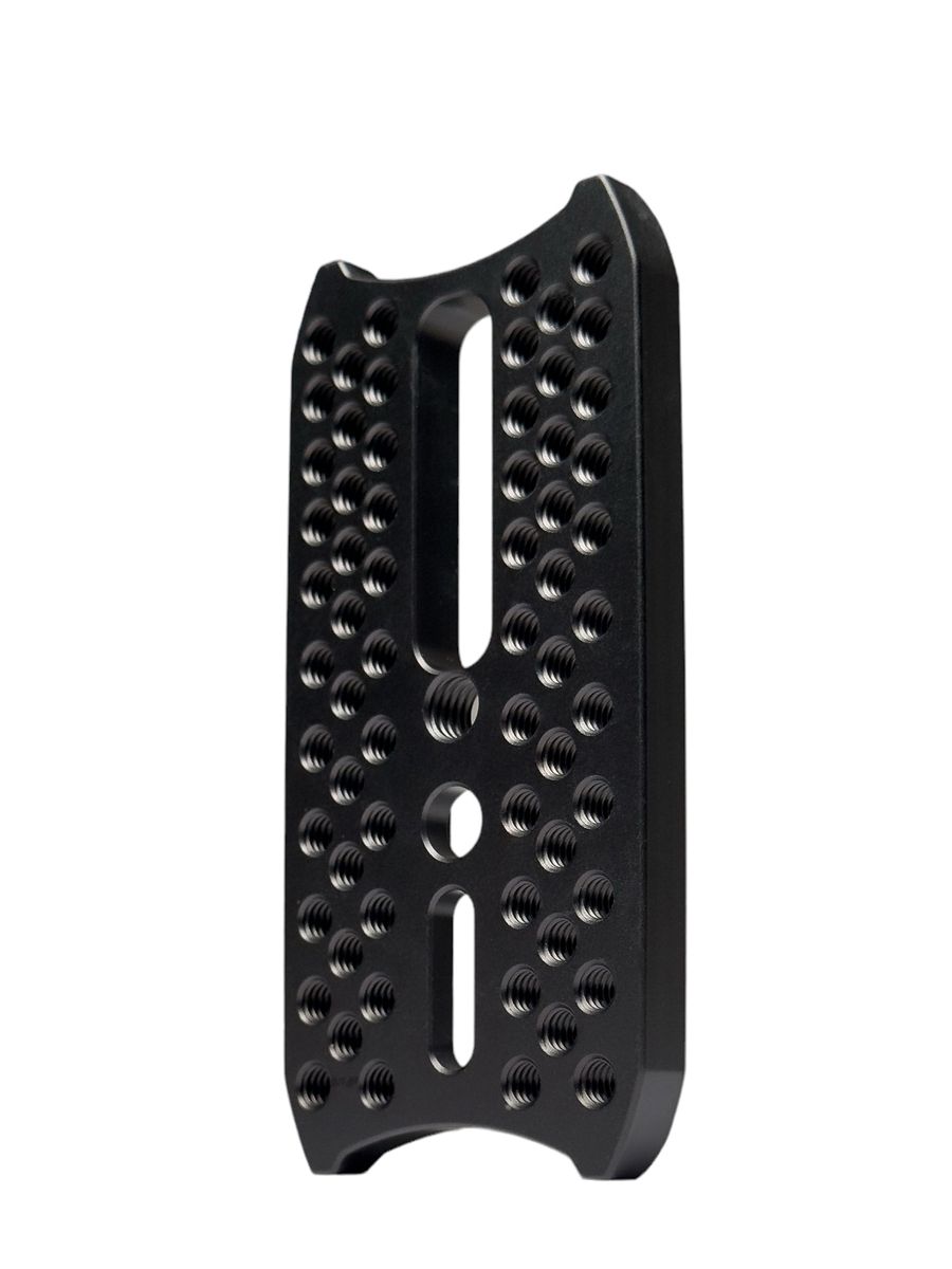 L Bracket Connect™ Cheese Plate (BLACK) product image (1)