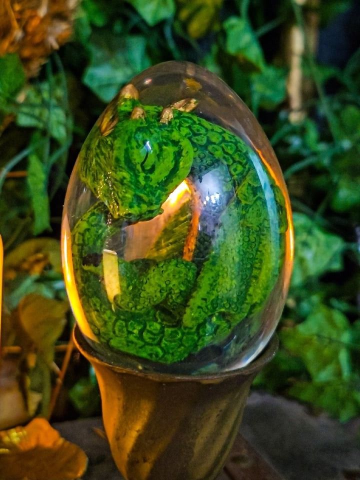 The Armored Kingdom Emerald Blaze Green Dragon Egg product image (1)