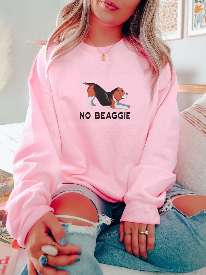 No Beaggie Sweatshirt (Embroidered) of a Beagle(Tricolor) product image (2)