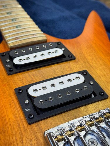 Picked up some matte finish acrylic that I’m really liking. It’s a nice change from glossy. 

#luthier #guitar  #505guitar #c...