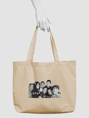 Soft vibes, strong style 💫
The BTS Tote Bag carries your world — and your love for BTS 💜
#ARMYStyle #BTSMerch #LustrousMoon #...