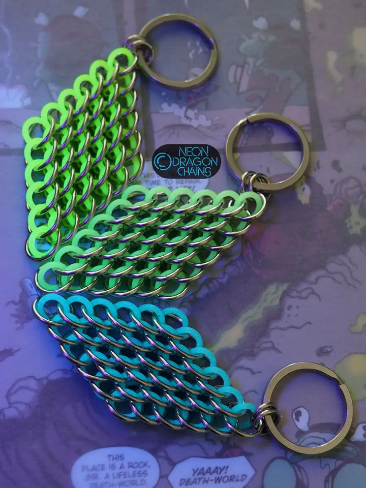 Dragon Diamond Keychain / Glow In The Dark product image (1)