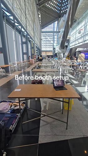 slowly improving my set up every booth experience :) 
#smallbusiness #smallartist #booth