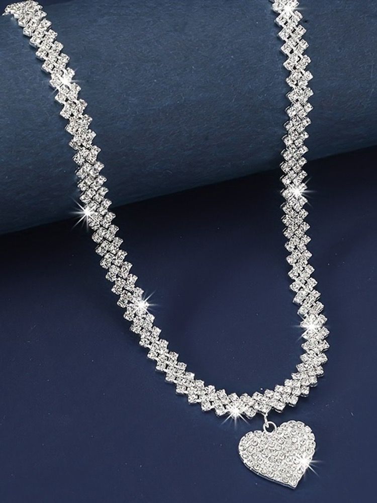 Heart necklace product image (4)