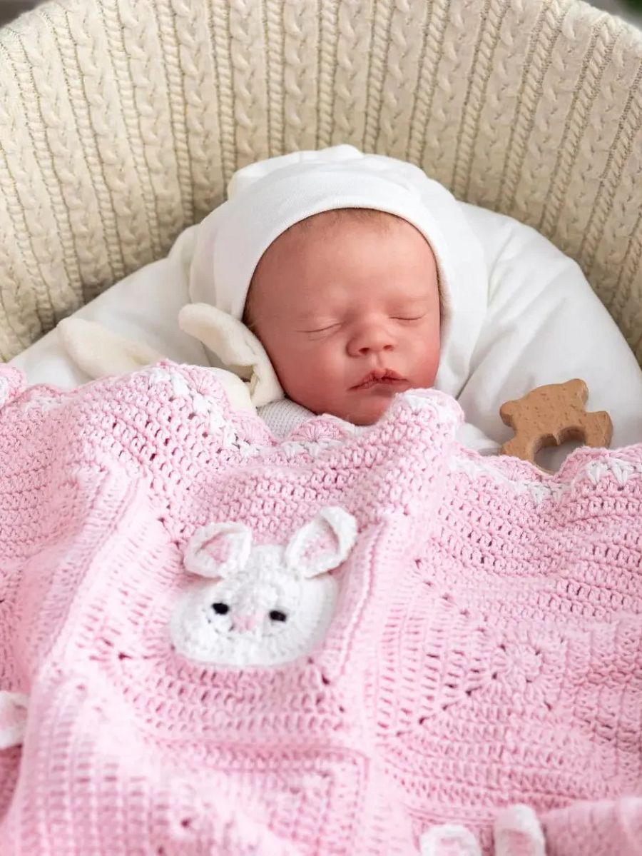 Crochet Pattern: Bunny Baby Blanket product image (8)