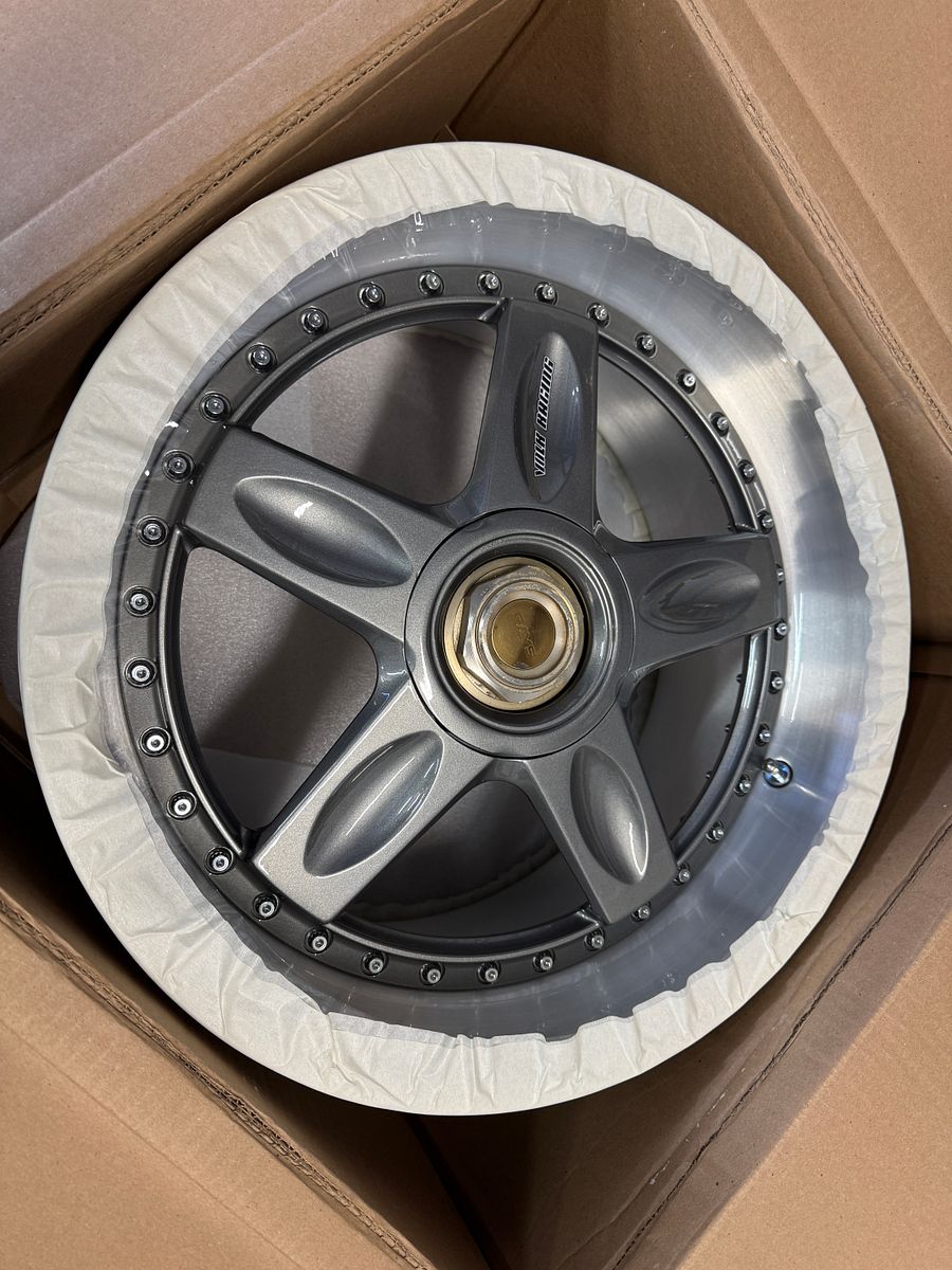 Volk Racing CV-Pro - 18x9 +19 (5x114.3) - Used product image (7)
