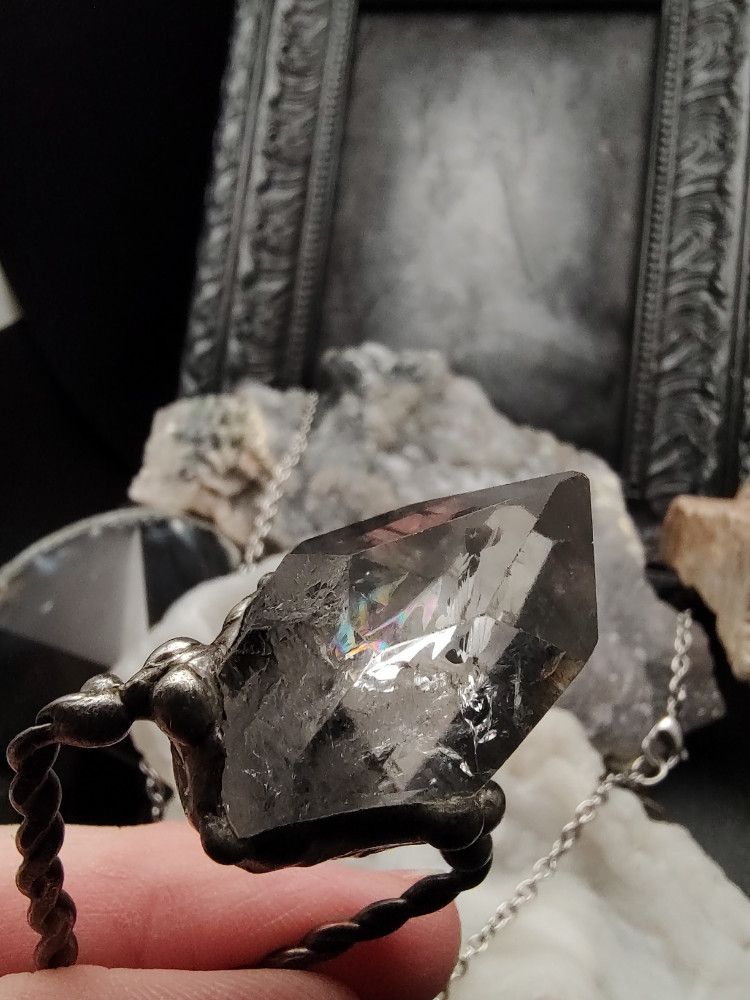 Sorcery Talisman - Echo Prism Quartz product image (5)