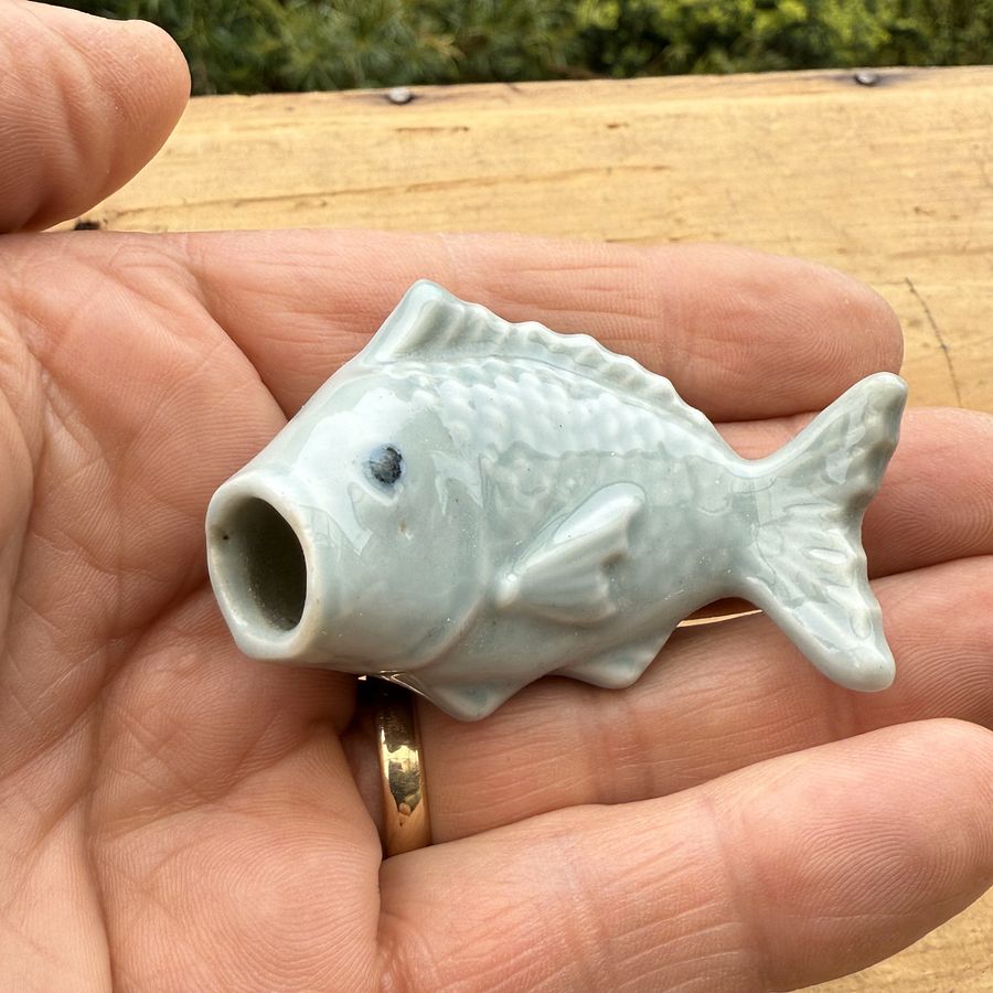 🎎 Celadon Fish Chopstick Rest - Japanese Hashi-Oki & Toothpick Holder product image (6)