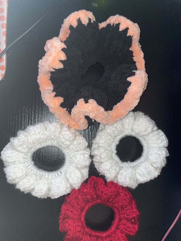 Custom Scrunchies product image (1)