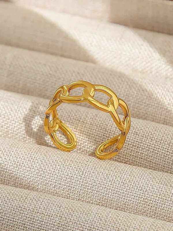 Ivy Ring product image (1)