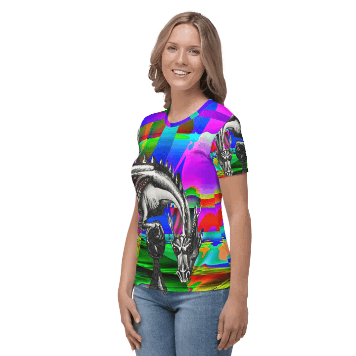 Dragon glimpsed T shirt product image (1)