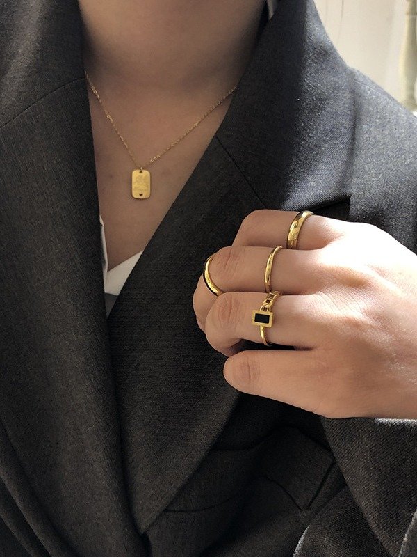 Black Enamel Chain Detail Ring | 18K Gold Plated product image (3)