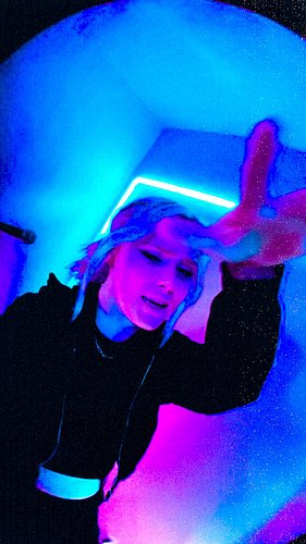 just a gorl in her own dance world 💿✨ SEE YOU IN MY DREAMS ✨💿 With @felixhawk_  out now!!! 💜

How are we liking it ?!? 🫶