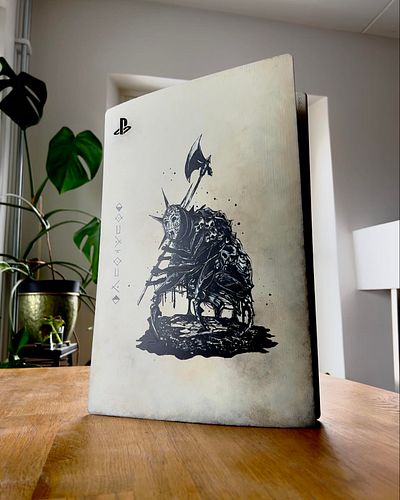 My new custom made PS5 | Sleep Token edition

Handpainted by @emmajarnasen 

#ps5 #sleeptoken #playstation #custom #diy #hand...