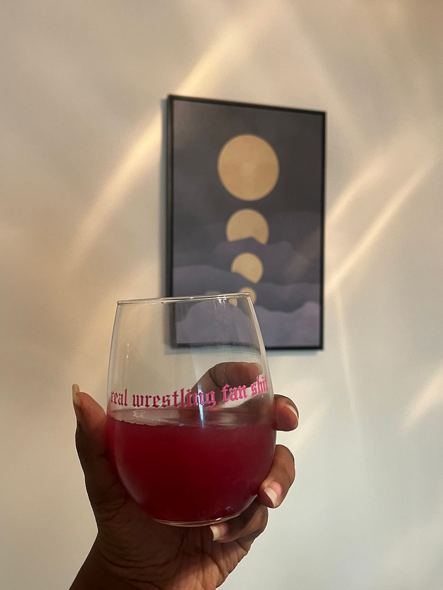 Real Wrestling Fan Shit Wine Glass (Pink Font) product image (4)