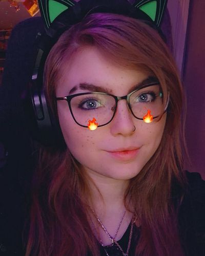 November 24' Week 4 ☆ Promo Selfies
•
•
•
Check out my Socials 
• Twitch • Discord • Twitter • IG • Snapchat • TikTok •
Link ...