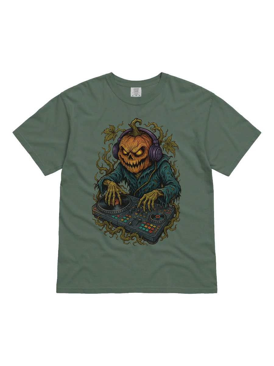 Theatrically Jerry: "DJ Jack-O-Lantern Spins Halloween Beats" T-Shirt product image (2)