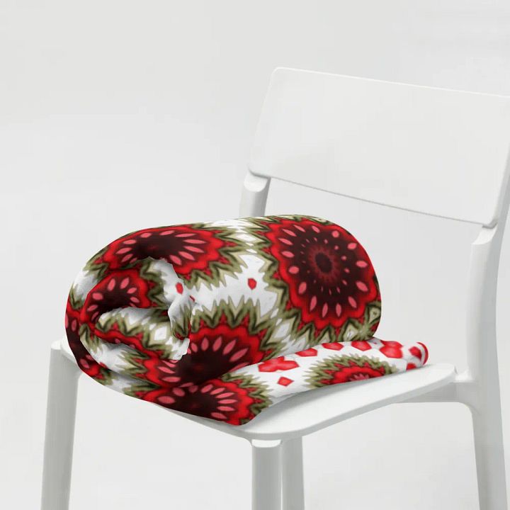 Red Green & White Daisy Throw Blanket product image (2)