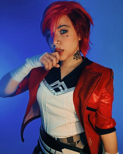 Vi. ♥️

#arcane #leagueoflegends #leagueoflegendsarcane #vi #vicosplay #vicosplayarcane #cosplay #cosplayer #cosplaygirl #cos...