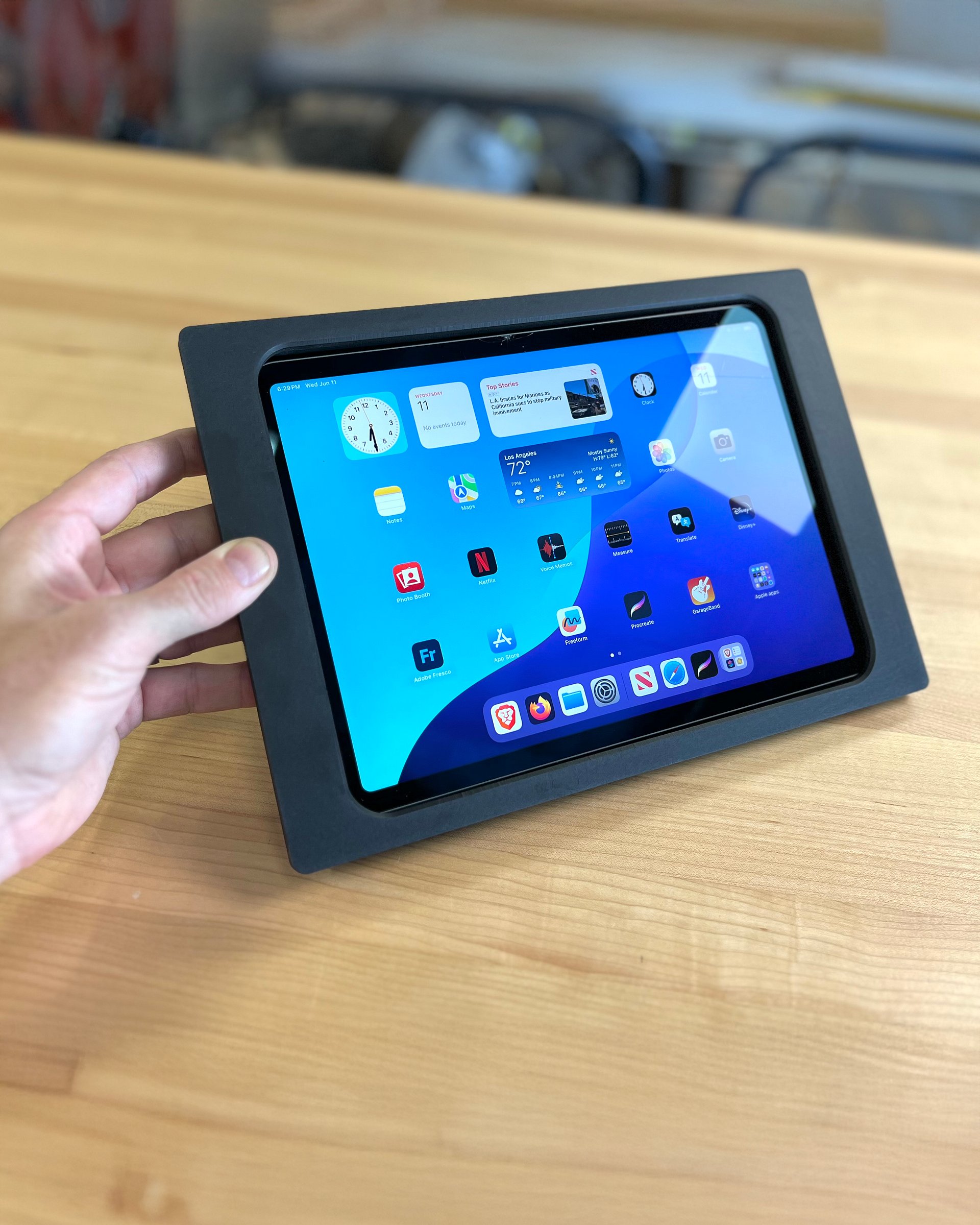 iPad Pro, 11-Inch, Gen 2 through 6 - SIDE SLIDER Dash Kit product image (2)
