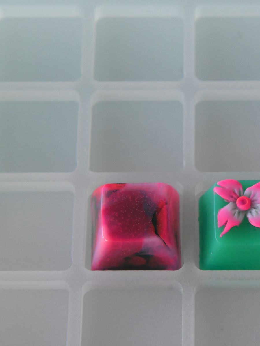 Swirl SA R3 Keycaps product image (3)