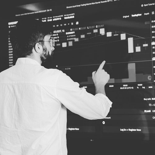 IS THE BULL RUN OF 2025 OVER?

Based on the latest market data, the 2025 #crypto bull run is not necessarily over, but it is ...