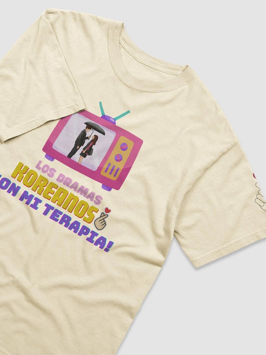 Remera Hombre "Love is in the K-Drama" product image (3)