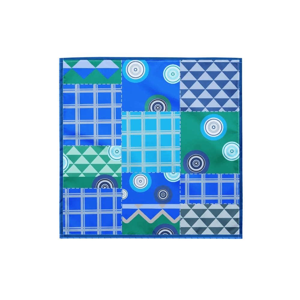 Pañuelo geométrico: Un caleidoscopio de azules product image (1)
