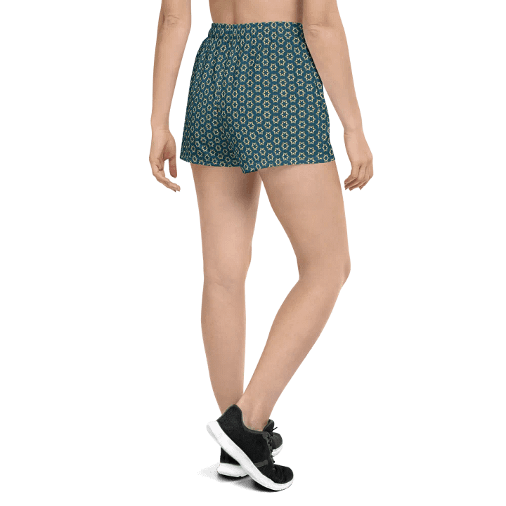 Seashell and Starfish Women's Athletic Shorts product image (1)
