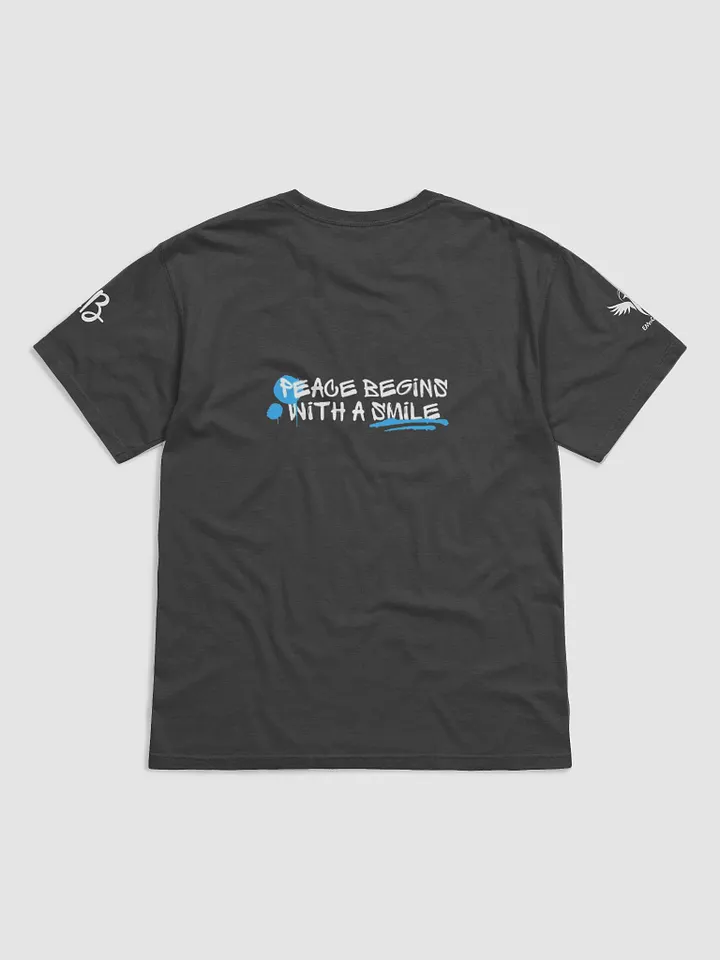Peace Begins With A Smile: T-Shirt product image (8)