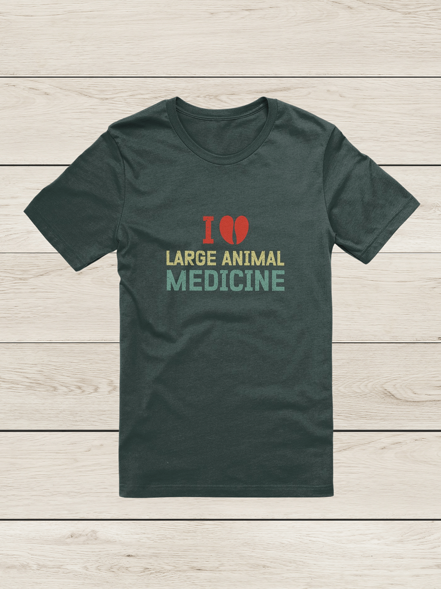"I love large animal medicine" t-shirt product image (9)