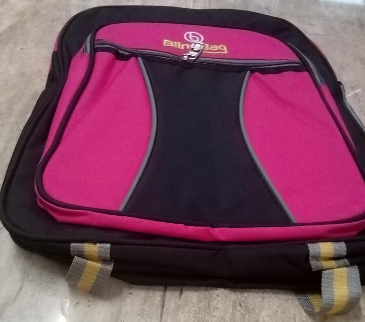 school bag product image (1)