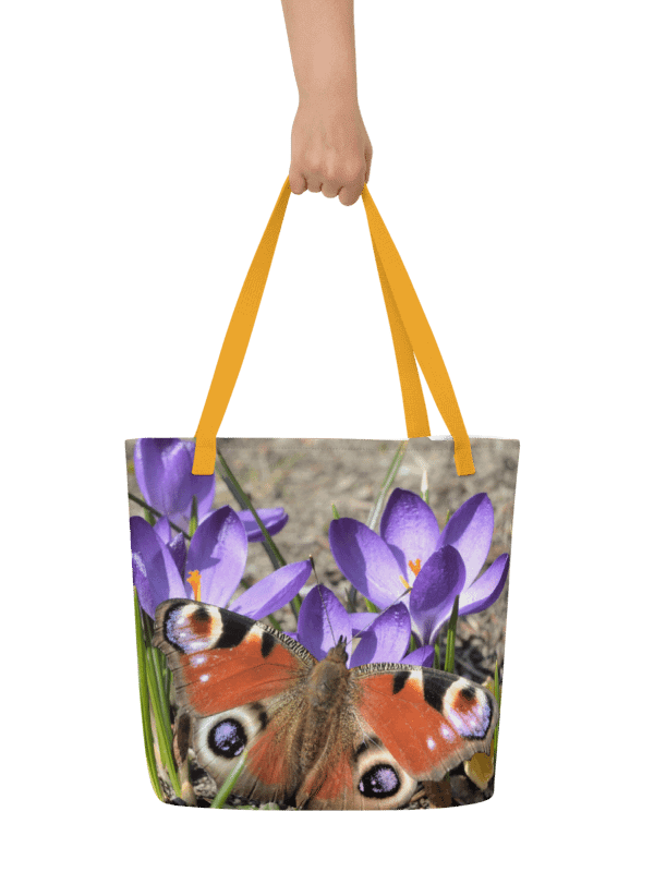 Große Tragetasche - Schmetterling auf Krokusblüten product image (1)