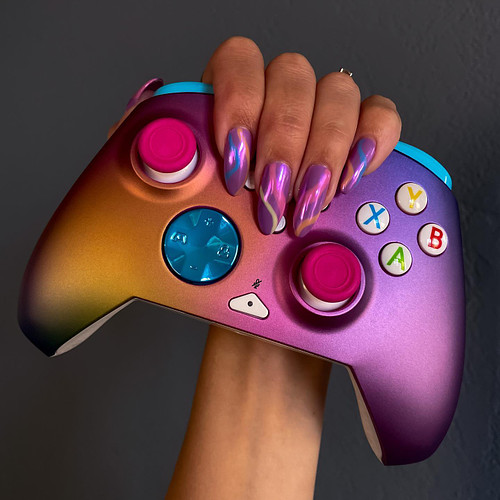 I’m obsessed with this matchy nail set 💅🏼🌈

More @xbox nails, this time in a candy inspired opal rainbow! ✨ Thank you so much...