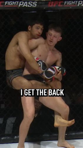@the_indian_chuck_norris_ breaks down how to do a standing choke

He’s back in action on June 7th for #FCC42 

Watch his figh...