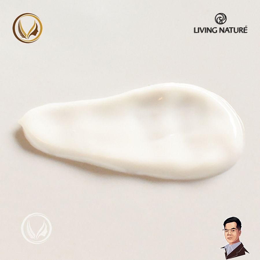 Sữa rửa mặt da khô Living Nature Vitalising Cleanser 120ml product image (2)