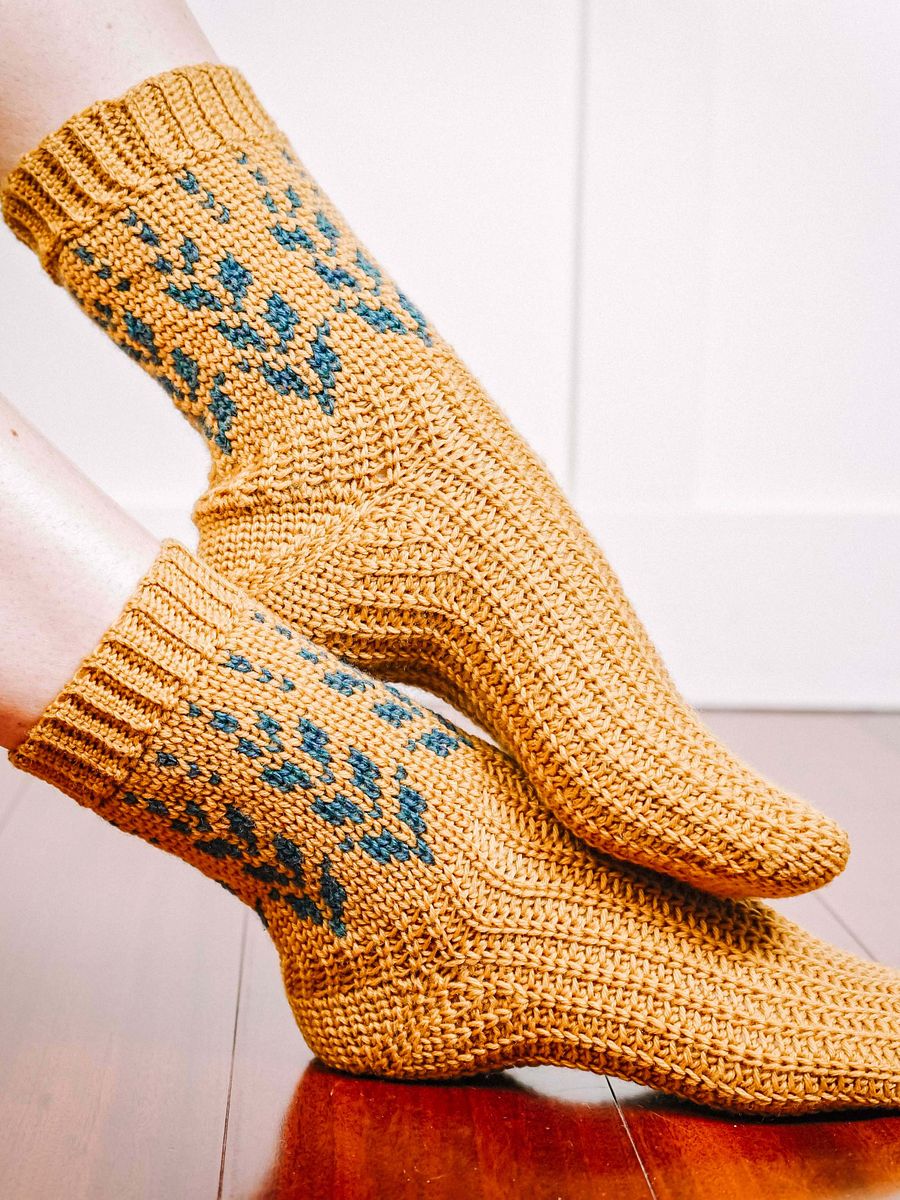 Vine Colorwork Crochet Sock Pattern Tutorial product image (6)