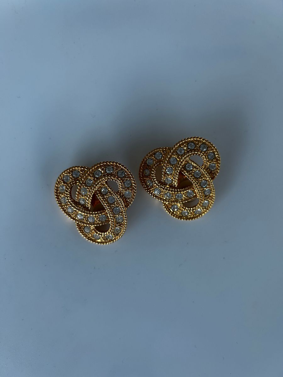 Vintage Avon Gold Tone Rhinestones Clip On Earrings product image (3)
