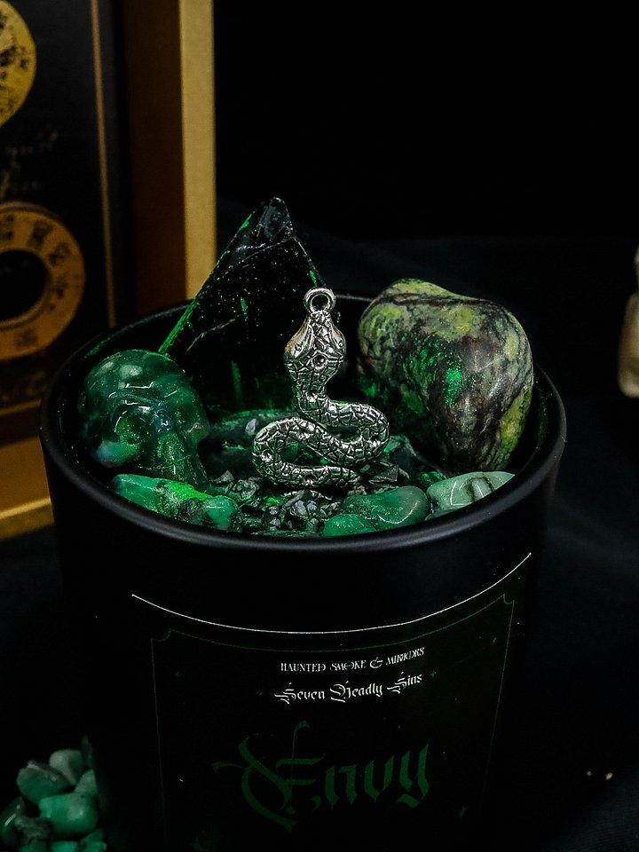 Envy - Seven Deadly Sins Candle product image (2)