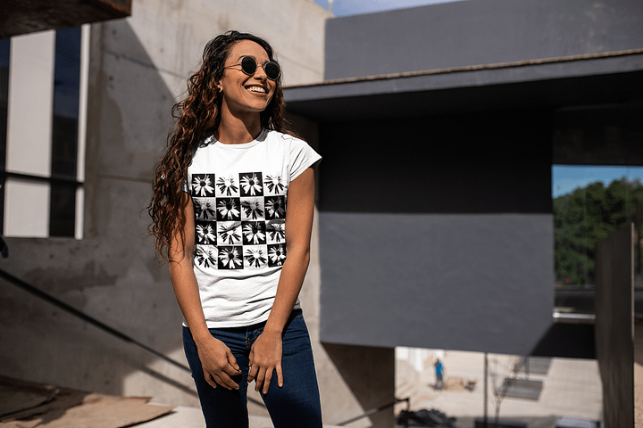 Abstract Black and White Daisy Flowers Unisex T Shirt product image (1)