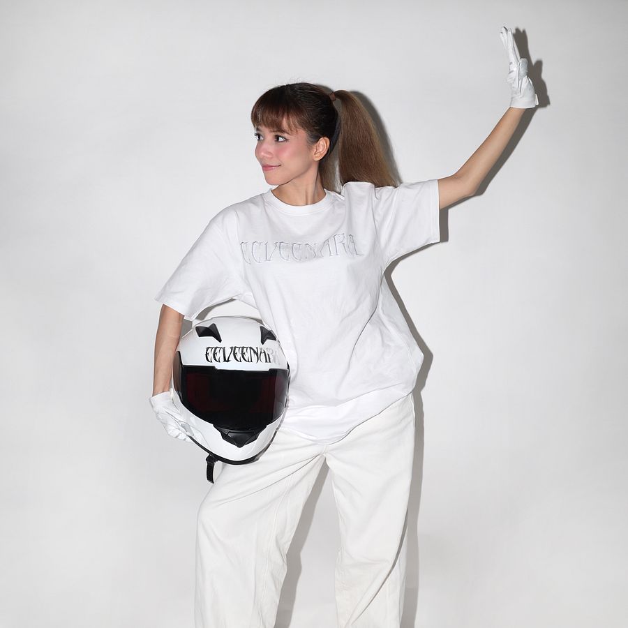 EEVEENARA TEE product image (4)