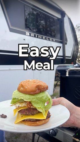 Using our Blackstone Grill for the first time. What is your favorite camping food? 😋

 @blackstonegriddles #FullTimeRVers #bo...